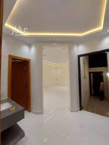 دور للبيع في شارع وادي السليف, حي الروضة, مدينة ابها, منطقة عسير صورة 4