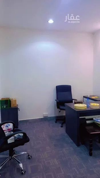 مكتب تجاري للإيجار في شارع سعود ابن فيصل, حي الملقا, مدينة الرياض, منطقة الرياض صورة 2