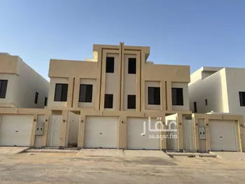 دور للبيع في شارع فاطمة أم الفضل, حي عكاظ, مدينة الرياض, منطقة الرياض