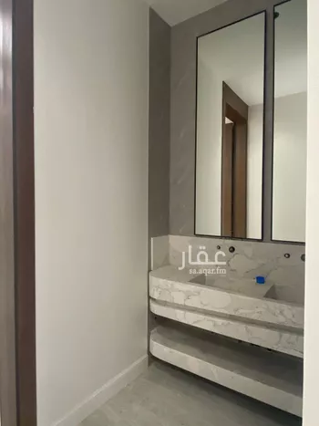 فيلا للبيع في شارع محمد بن أبي بكر القيم, حي المهدية, مدينة الرياض, منطقة الرياض صورة 3