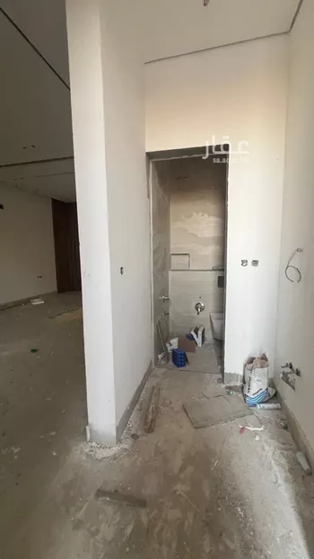 فيلا للبيع في شارع عبداللطيف بن المبارك, حي المهدية, مدينة الرياض, منطقة الرياض صورة 3