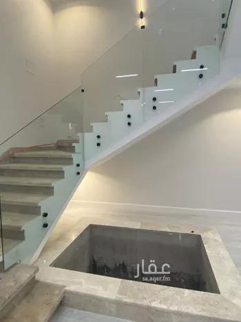 فيلا للبيع في شارع محمد بن أبي بكر القيم, حي المهدية, مدينة الرياض, منطقة الرياض صورة 5