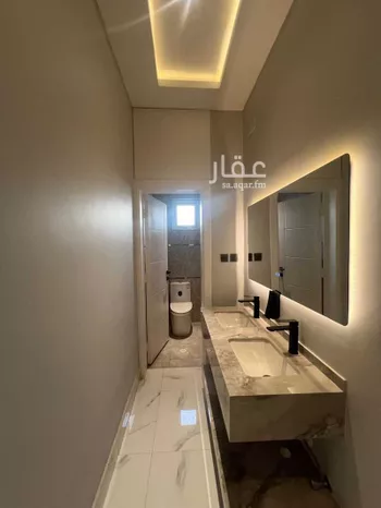 فيلا للبيع في شارع أبو الفضل البيهقي, حي الصفاء, مدينة تبوك, منطقة تبوك صورة 2