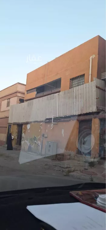 عمارة للبيع في شارع القيصومة, حي القادسية, مدينة الدمام, المنطقة الشرقية صورة 2