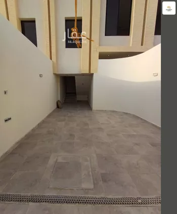 دور للبيع في شارع أبان بن صالح, حي عكاظ, مدينة الرياض, منطقة الرياض صورة 2