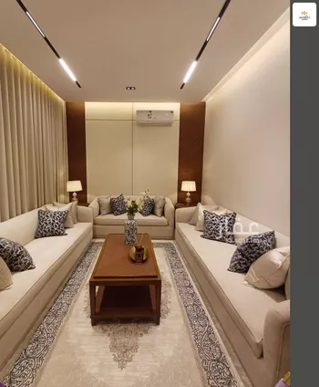دور للبيع في شارع أبان بن صالح, حي عكاظ, مدينة الرياض, منطقة الرياض صورة 2