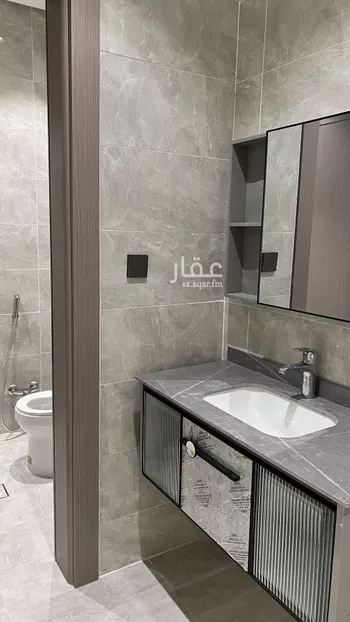 شقة للإيجار في شارع العطايف, حي الحمراء, مدينة الخبر, المنطقة الشرقية صورة 2