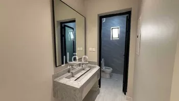 شقة للبيع في شارع الحسن بن ثواب, حي العروبة, مدينة الدمام, المنطقة الشرقية صورة 3