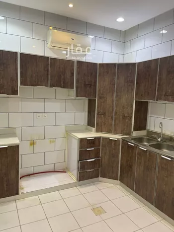 دور للإيجار في شارع الجيشي, حي النفل, مدينة الرياض, منطقة الرياض صورة 5