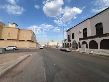 أرض للبيع في شارع عبدالله ابن محمد المنهال, حي طيبة, مدينة المدينه المنوره, منطقة المدينة المنورة صورة 2