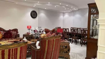 فيلا للبيع في شارع ازدهار الشعر, حي النهضة, مدينة جدة, منطقة مكة المكرمة صورة 3