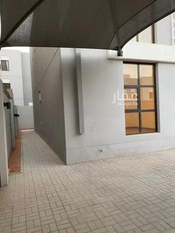 فيلا للبيع في شارع عبدالكريم بن الهيثم ، حي مطار الملك خالد الدولي ، الرياض ، منطقة الرياض صورة 2