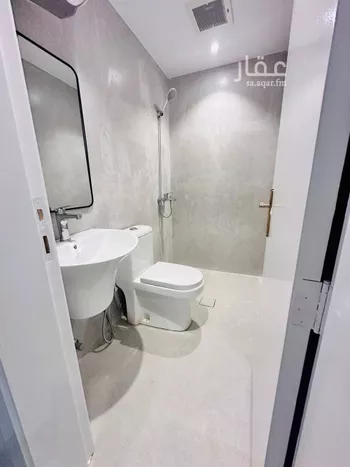 شقة للإيجار في شارع المزرع, حي الورود, مدينة الرياض, منطقة الرياض صورة 3