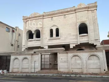 فيلا للبيع في شارع ابو اسحاق الهجرى, حي بئر عثمان, مدينة المدينه المنوره, منطقة المدينة المنورة صورة 4