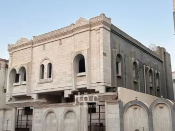 فيلا للبيع في شارع ابو اسحاق الهجرى, حي بئر عثمان, مدينة المدينه المنوره, منطقة المدينة المنورة صورة 3
