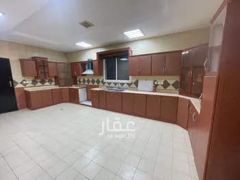 فيلا للإيجار في شارع راشد بن دباس, حي إشبيلية, مدينة الرياض, منطقة الرياض