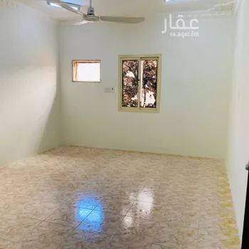 شقة للإيجار في شارع الحسين بن خلف, حي الحزم, مدينة القطيف, المنطقة الشرقية صورة 3