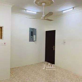 شقة للإيجار في شارع الحسين بن خلف, حي الحزم, مدينة القطيف, المنطقة الشرقية