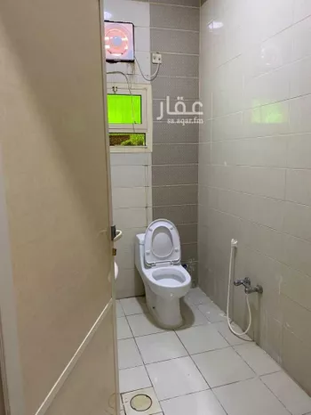 عمارة للإيجار في شارع هشام بن معاويه, حي العزيزية الثاني, مدينة الاحساء, المنطقة الشرقية صورة 5