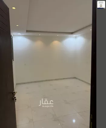 فيلا للبيع في شارع أبي عبدالله الأندلسي, حي عكاظ, مدينة الرياض, منطقة الرياض صورة 3