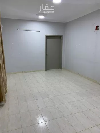 فيلا للإيجار في شارع عبدالله بن صدقة دحلان, حي ظهرة لبن, مدينة الرياض, منطقة الرياض