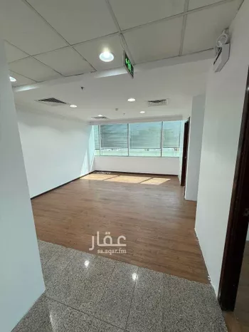 مكتب تجاري للإيجار في شارع طريق المدينة المنورة فرعي, حي الفيصلية, مدينة جدة, منطقة مكة المكرمة صورة 3