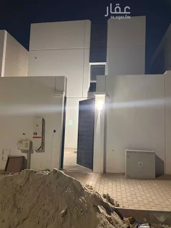 فيلا للإيجار في شارع أحمد بن قطرب ، حي الفاروق ، الرياض ، منطقة الرياض