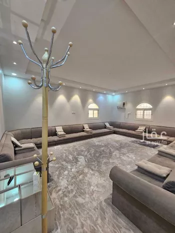 عمارة للإيجار في شارع العاند, حي القري, مدينة ابها, منطقة عسير