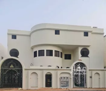 عمارة للإيجار في شارع الحارث ابن عرفجه, حي العيون, مدينة المدينه المنوره, منطقة المدينة المنورة