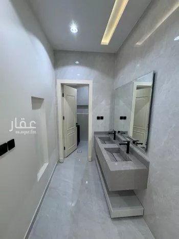 شقة للبيع في شارع احمد بن المبارك الخزفي, حي السويس 1, مدينة جازان, منطقة جازان صورة 3