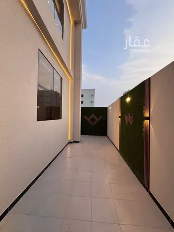 فيلا للبيع في شارع جابر بن حيان, حي الصناعية, مدينة جازان, منطقة جازان صورة 3