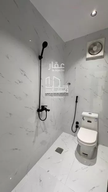شقة للبيع في شارع شارع الامير ماجد بن عبد العزيز, حي الشاطئ, مدينة جازان, منطقة جازان صورة 5