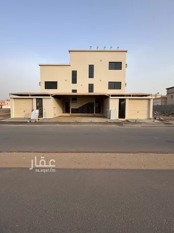 شقة للبيع في شارع البدوي 27, حي البدوي, مدينة صامطه, منطقة جازان