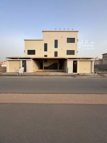 شقة للبيع في شارع البدوي 27, حي البدوي, مدينة صامطه, منطقة جازان