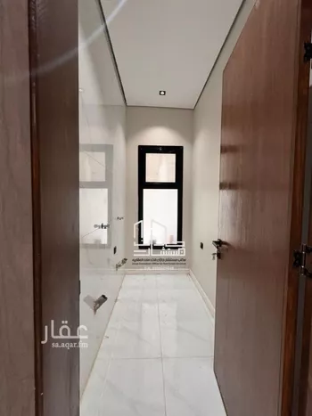 شقة للبيع في شارع محب الدين الفاكهاني, حي السويس 1, مدينة جازان, منطقة جازان صورة 5