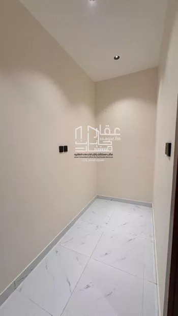 شقة للبيع في شارع شارع الامير ماجد بن عبد العزيز, حي الشاطئ, مدينة جازان, منطقة جازان صورة 2