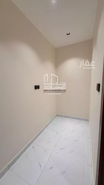 شقة للبيع في شارع شارع الامير ماجد بن عبد العزيز, حي الشاطئ, مدينة جازان, منطقة جازان صورة 3