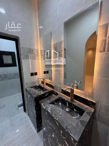 شقة للبيع في شارع اسماء بنت عميس, حي الرحاب 1, مدينة جازان, منطقة جازان صورة 3