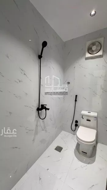 شقة للبيع في شارع شارع الامير ماجد بن عبد العزيز, حي الشاطئ, مدينة جازان, منطقة جازان صورة 2