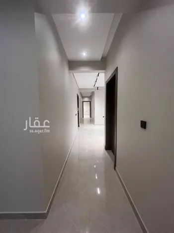 شقة للبيع في شارع شهيد الدين ثم الوطن محمد هادي ثابت حكمي, حي الشاطئ, مدينة جازان, منطقة جازان صورة 3