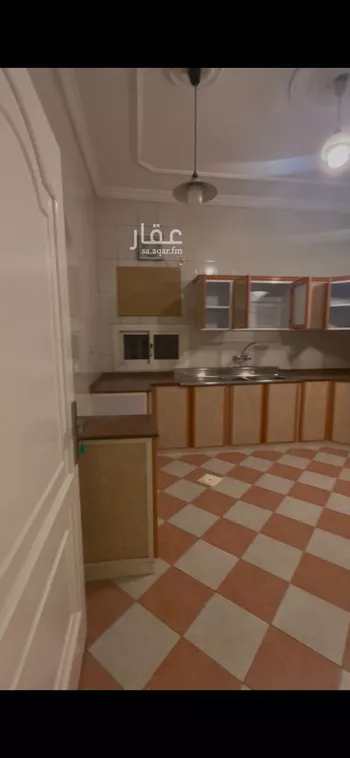 عمارة للإيجار في شارع غلبون بن الحسن, حي الصفاء, مدينة جدة, منطقة مكة المكرمة صورة 3