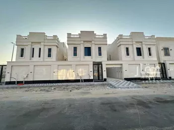 فيلا للبيع في شارع سعيد بن مالك الساعدي, حي الأمواج, مدينة الخبر, المنطقة الشرقية صورة 2