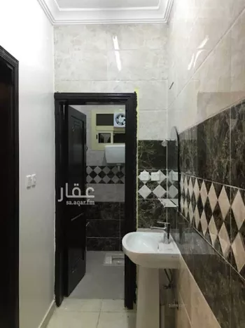 عمارة للإيجار في شارع النقاع, حي الأخضر, مدينة تبوك, منطقة تبوك صورة 5