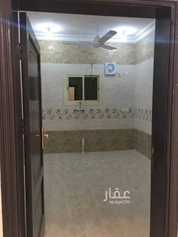 عمارة للإيجار في شارع النقاع, حي الأخضر, مدينة تبوك, منطقة تبوك صورة 2