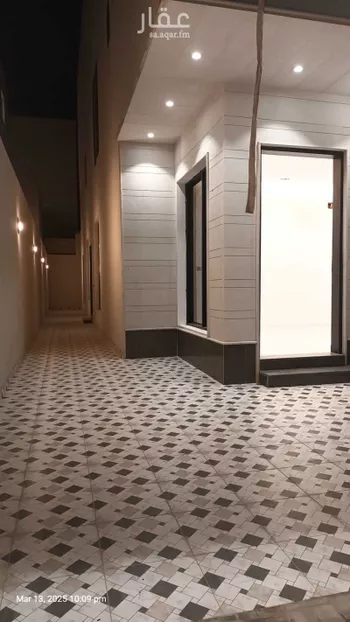 دور للبيع في شارع الرواجي, حي السعادة, مدينة الرياض, منطقة الرياض صورة 2