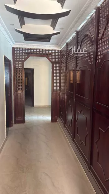 فيلا للبيع في شارع عمر بن الخطاب, حي المطار, مدينة بقيق, المنطقة الشرقية صورة 4