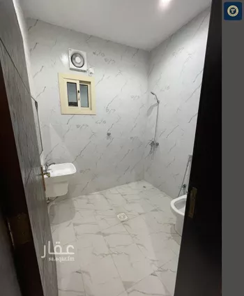 فيلا للبيع في شارع سلطنه عمان, حي القرينية, مدينة جدة, منطقة مكة المكرمة صورة 4