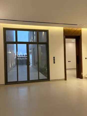 فيلا للبيع في شارع فؤاد محمد عمر توفيق, حي المهدية, مدينة الرياض, منطقة الرياض صورة 4