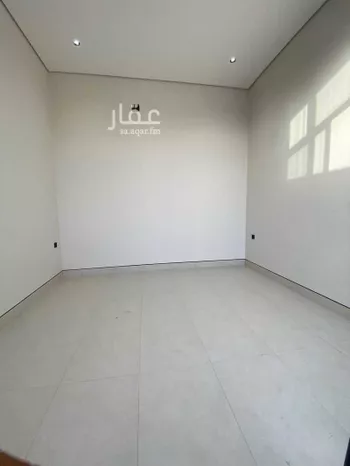 فيلا للبيع في شارع ابن صدقة الغرافي, حي المهدية, مدينة الرياض, منطقة الرياض صورة 3