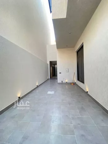 فيلا للبيع في شارع ابن صدقة الغرافي, حي المهدية, مدينة الرياض, منطقة الرياض صورة 2